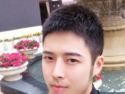 小学生怎样梳头更加好看 学生梳的时尚发型