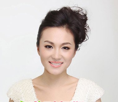 盘头发的方法图解-如何编头发-扎头发的技巧-梳