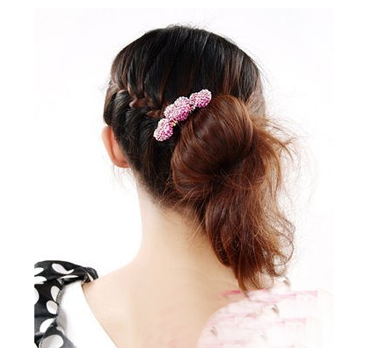 长头发女生编心形辫子步骤 女孩长头发怎样辫