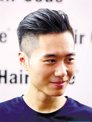 侧面和后面的头发剪光的男士发型图片