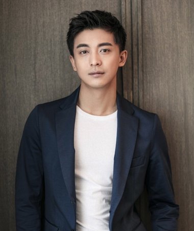 香香美发网手机版-流行发型-脸型搭配-扎法步骤-男生发型-美发问答及视频图片