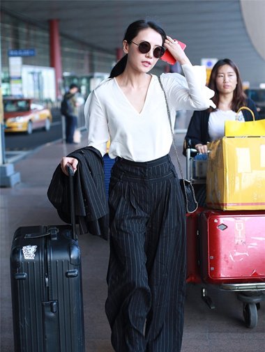 盘头发的方法图解-如何编头发-扎头发的技巧-梳