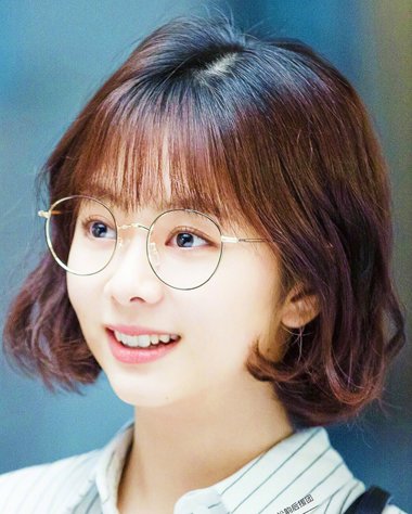 圆脸不留刘海发型图片 圆脸中发怎么弄发型(3