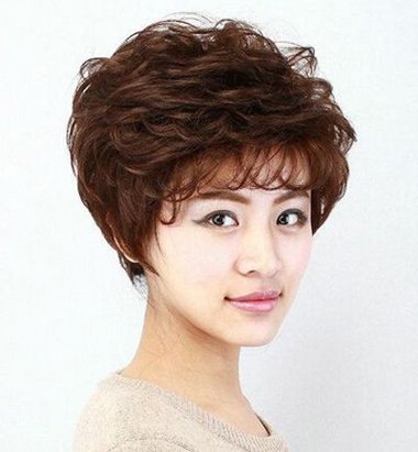 需要用到的发型并不一样,怎么做好看的发型,五十岁女人头发剪什么头
