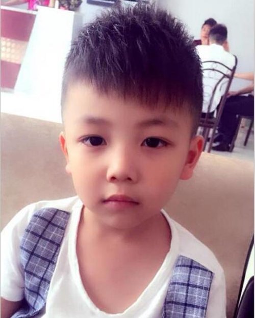 5岁男孩发型大全 小男孩流行发型 图片