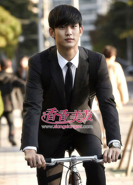 <em>男生</em>学院风<em>发型</em> <em>阳光</em>帅气值得借鉴_<em>男生发型</em>_