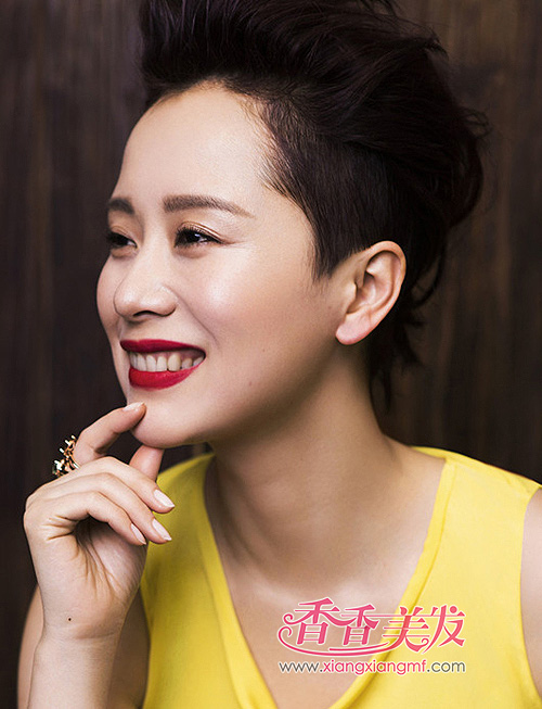 海清又换新发型 短发回归受青睐_海清新发型_