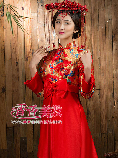 精致考究中式婚礼发型 打造古典气质新娘_新娘