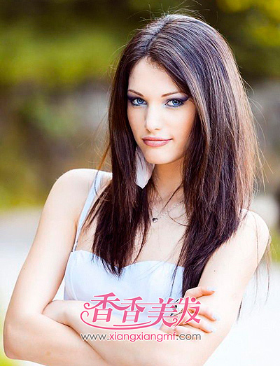 头发少头顶尖的女生适合哪种发型