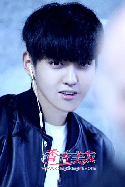 <em>2015</em>男明星短发 <em>男生</em>韩星<em>2015流行发型</em>(5)