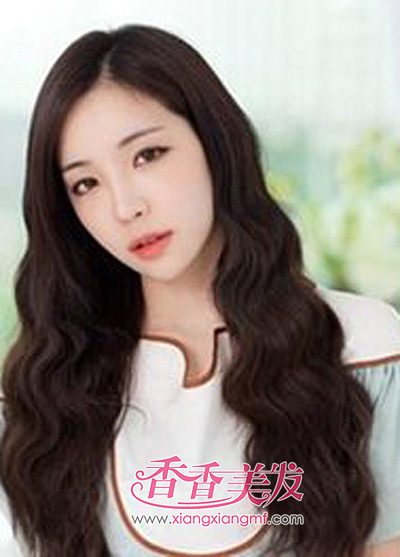 中分蛋卷头中长发发型 中分长发蛋卷头发型图