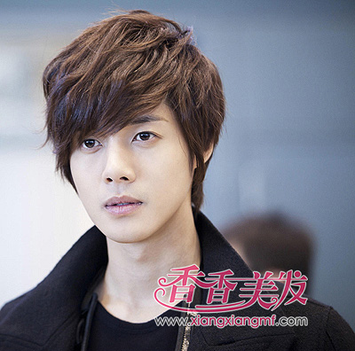 鹅蛋脸最适合的发型 鹅蛋脸头尖男生发型(4)