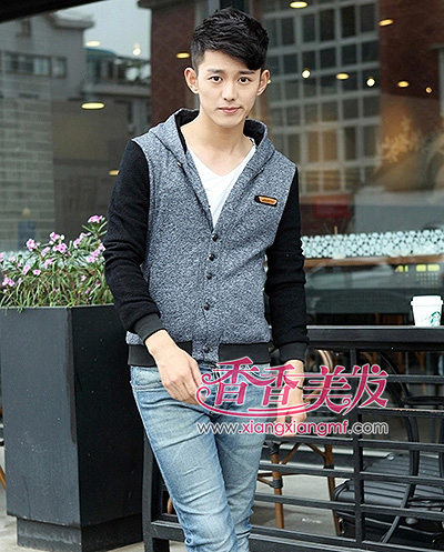 中学生流行发型 男瓜子脸中学生发型(2)