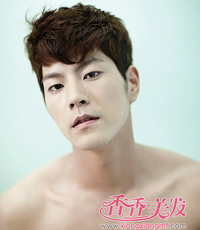 <em>男生</em>卷<em>头发</em>型怎么梳<em>好看</em> <em>男生</em>卷<em>头发</em>瓜子脸剃