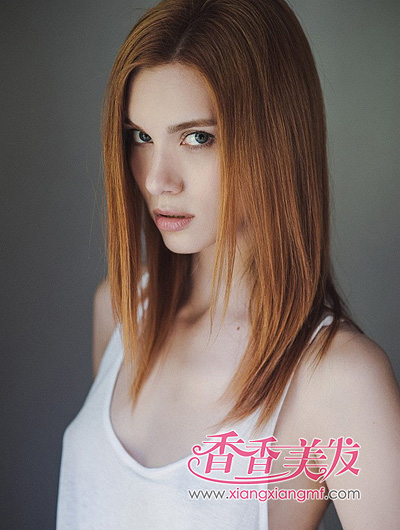 女生披肩直发发型 长脸适合的拉直发型