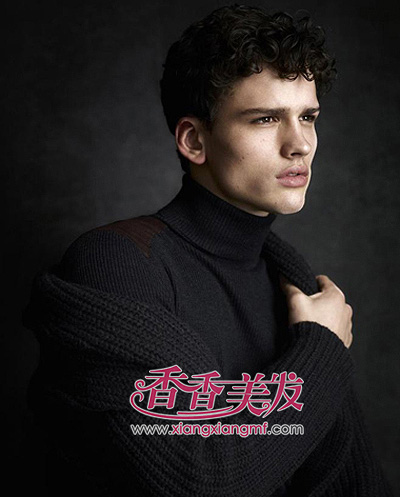 <em>2015</em>潮男烫小卷<em>发型</em> <em>男生</em>自来小卷<em>发型图片</em>