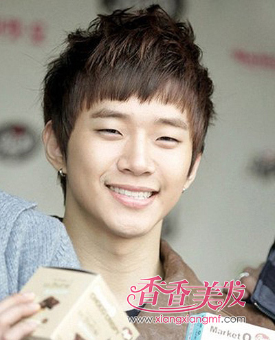 <em>男的瘦脸型</em>适合什么<em>发型</em> 适合瘦脸<em>男生</em>的<em>发型</em>