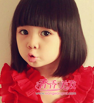 小孩蘑菇头怎么弄发型 蘑菇头女生小孩发型