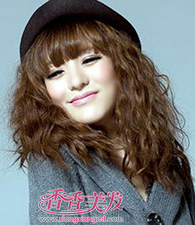 好看的发型图片小卷发 蓬松小卷发发型图片(3