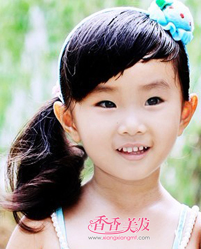 <em>如何给宝宝扎头发</em> <em>如何</em>给小女孩扎<em>简单</em>好看的