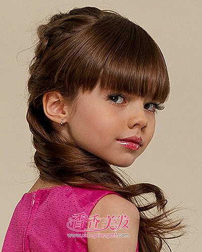 小女孩怎么编头发好看 给宝宝编头发的步骤