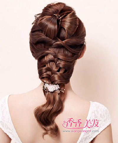 女生简单编发发型步骤 女生编发DIY