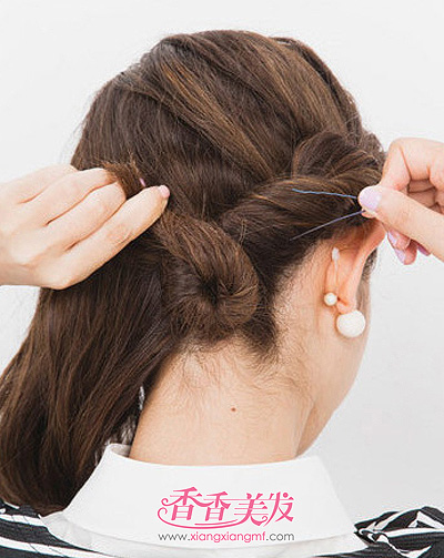 <em>怎么做卷头发</em> 卷<em>头发怎么</em>盘头好看(3)