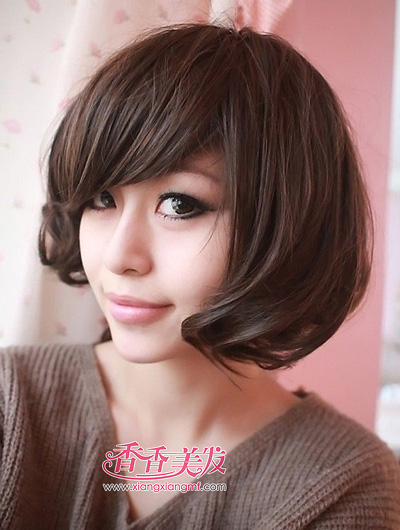 波波头对发质要求高么 斜长刘海波波头