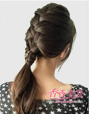 蜈蚣辫子发型图解 扎蜈蚣辫辫子发型步骤(7)