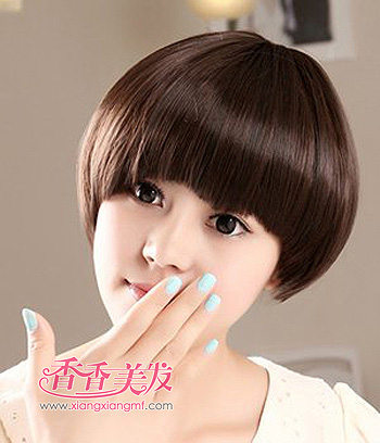 女国字脸额头窄短发型 国字脸沙宣短发发型
