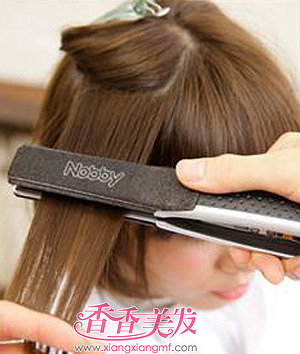 简单的短头发扎辫子步骤 教你如何扎短头发图