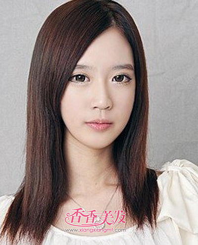 2015年长脸女士中长发流行什么发型 女生中长