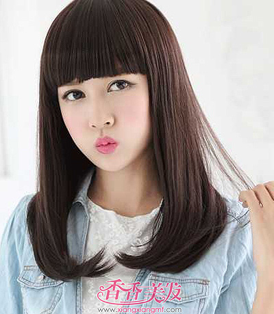 2015年长脸女士中长发流行什么发型 女生中长
