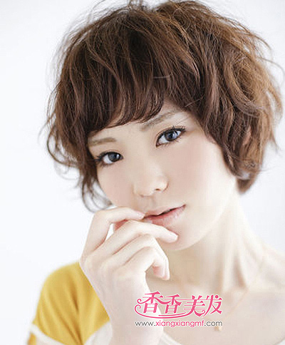 2015女生沙宣头纹理烫发发型 女生纹理烫短发发型