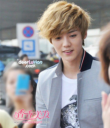 吹卷<em>头发</em>梳子 <em>男生</em>卷<em>头发怎么打理</em>