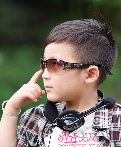 小男生儿童发型 儿童发型男孩清爽短发(2)