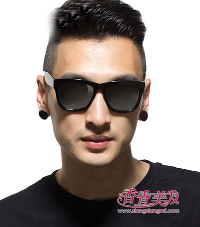 2015男士蓬松定位烫发型 戴眼镜男生适合定位