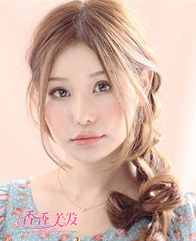 大圆脸大眼睛女生适合什么发型 大圆脸适合的