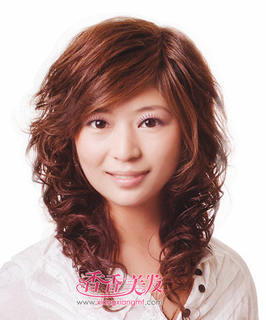 2015中长小卷发型 中长小卷发发型图片(2)