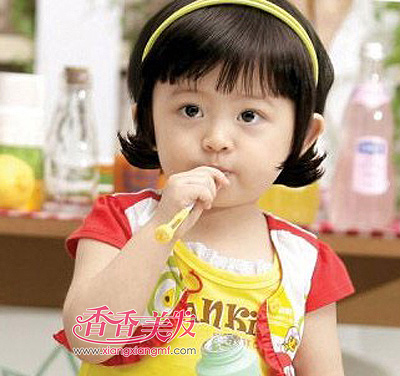 4岁小孩的蘑菇头发型 女宝宝蘑菇头发型剪法(