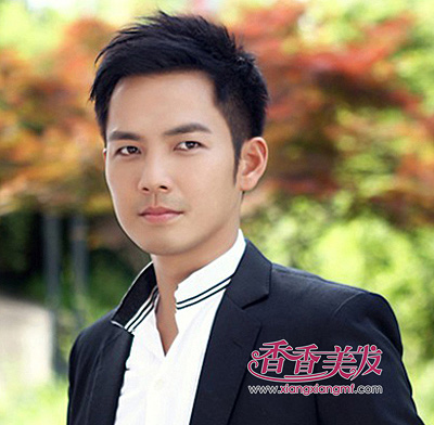 <em>大脸</em>男生短发用什么<em>发型</em> <em>大脸</em>的男人适合短发