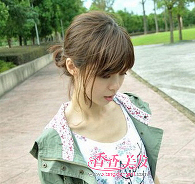 中长直发花苞头简单扎法图解 中长直发怎样扎