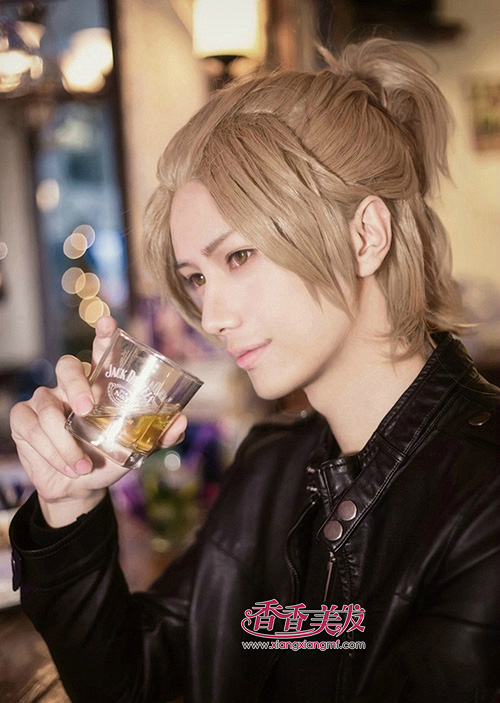 男生单马尾叫什么发型 男生想留扎马尾的发型