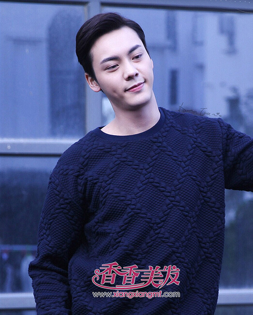 长脸男生短发图片大全 男生长脸什么发型好看