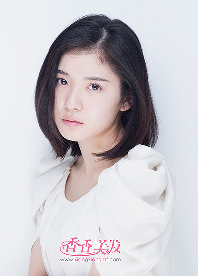 脸大头发少的女生适合什么发型 发量少脸大发