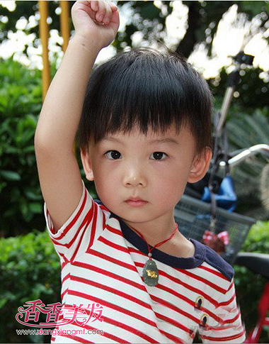 圆形脸男宝宝超短发发型设计图片 夏天最流行