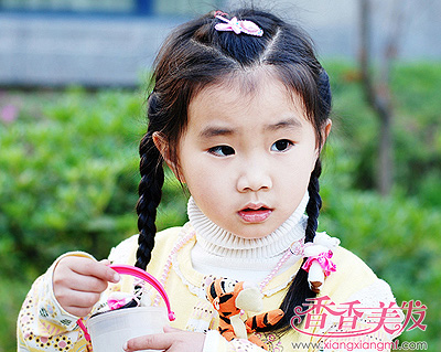 <em>小孩短发</em>怎么<em>扎辫子</em>的<em>发型</em> 小女孩<em>发型</em>编辫子