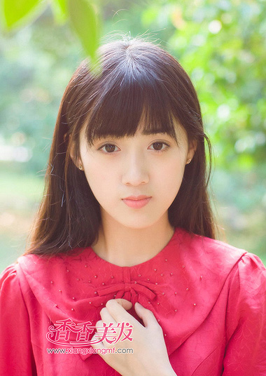 大学胖圆脸女生适合什么发型显成熟