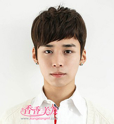 2015<em>方脸男生发型设计</em>图片 2015男生方形脸适