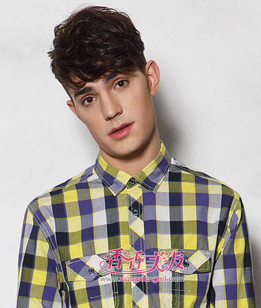 要怎么做<em>男生</em>发型 <em>男孩头发往</em>前<em>梳</em>的发型(3)